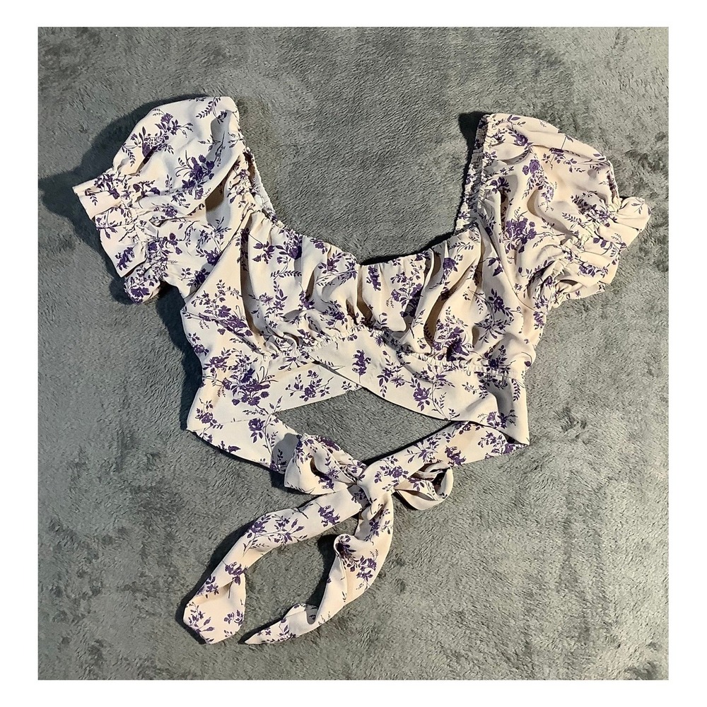 2bella Purple Floral Crop Top Large Puff Sleeve Tie Front